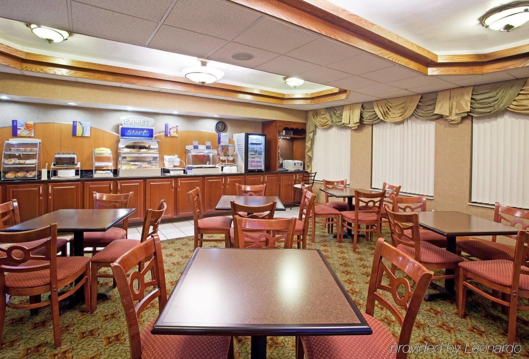 Best Western St. Clairsville Inn & Suites Restoran gambar